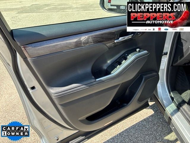 2021 Toyota Highlander Hybrid Platinum