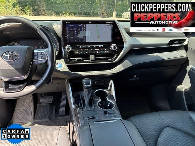 2021 Toyota Highlander Hybrid Platinum