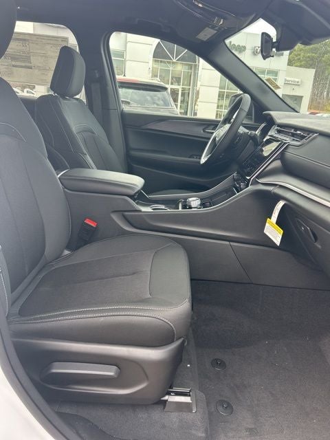 2026 Jeep Grand Cherokee GRAND CHEROKEE LAREDO X 4X4