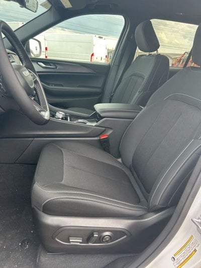 2026 Jeep Grand Cherokee GRAND CHEROKEE LAREDO X 4X4