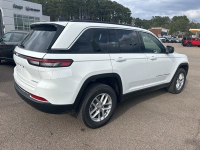 2026 Jeep Grand Cherokee GRAND CHEROKEE LAREDO X 4X4