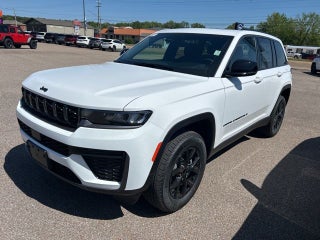 2026 Jeep Grand Cherokee GRAND CHEROKEE LAREDO ALTITUDE 4X4