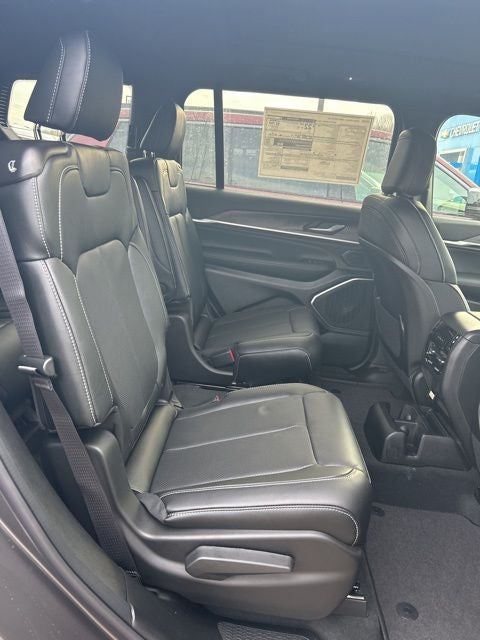 2026 Jeep Grand Cherokee GRAND CHEROKEE L LIMITED RESERVE 4X4