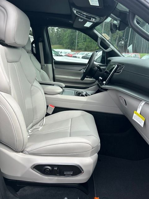 2026 Jeep Grand Wagoneer GRAND WAGONEER LIMITED ALTITUDE 4X4