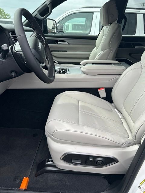 2026 Jeep Grand Wagoneer GRAND WAGONEER LIMITED ALTITUDE 4X4