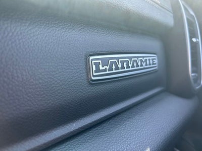 2021 RAM 1500 Laramie Crew Cab 4x4 5'7' Box