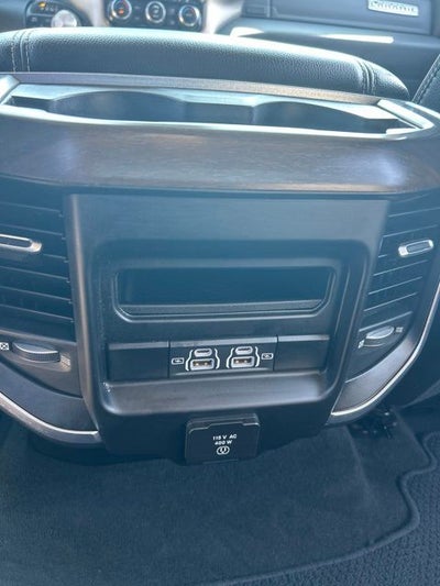 2021 RAM 1500 Laramie Crew Cab 4x4 5'7' Box
