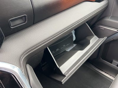 2022 GMC Sierra 1500 4WD Crew Cab Short Box Denali