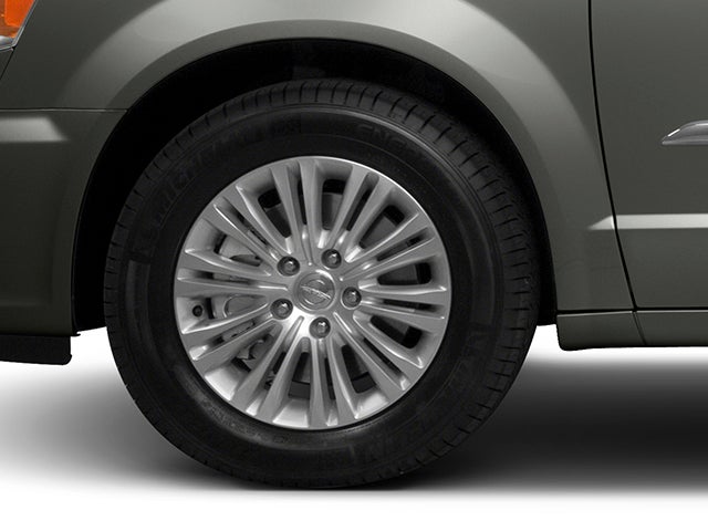 2013 Chrysler Town & Country Touring