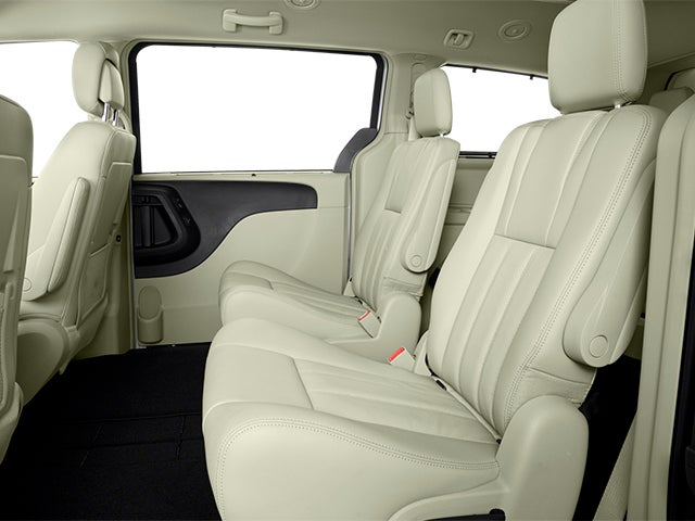2013 Chrysler Town & Country Touring