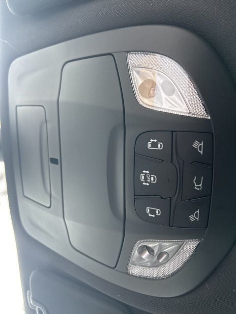 2027 Chrysler Pacifica PACIFICA SELECT AWD