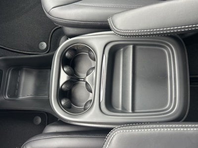 2027 Chrysler Pacifica PACIFICA SELECT AWD