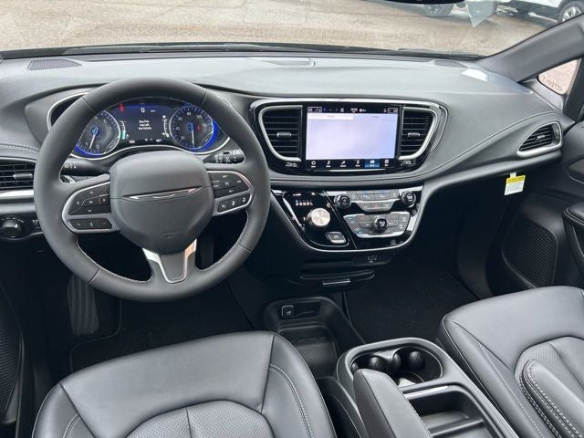 2027 Chrysler Pacifica PACIFICA SELECT AWD