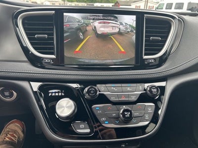 2027 Chrysler Pacifica PACIFICA SELECT AWD