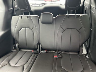 2027 Chrysler Pacifica PACIFICA SELECT AWD