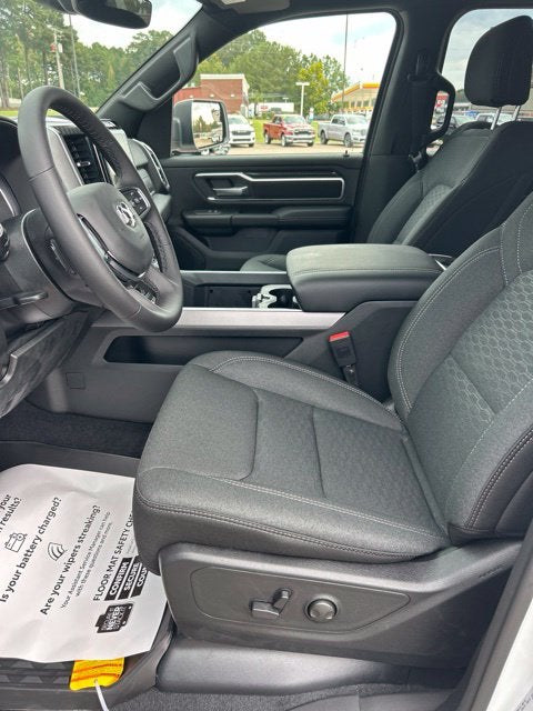 2027 RAM Ram 1500 RAM 1500 BIG HORN CREW CAB 4X4 5'7' BOX