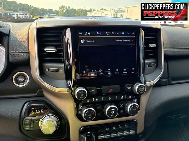 2022 RAM 2500 Laramie Crew Cab 4x4 6'4' Box