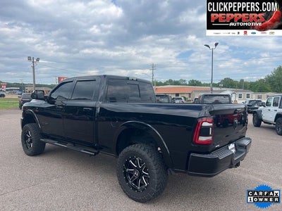 2020 RAM 2500 Laramie Crew Cab 4x4 6'4' Box