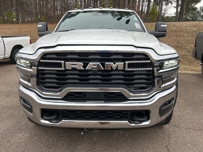 2026 RAM Ram 5500 Chassis Cab RAM 5500 TRADESMAN CHASSIS CREW CAB 4X4 60' CA