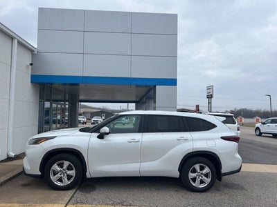 2024 Toyota Highlander LE